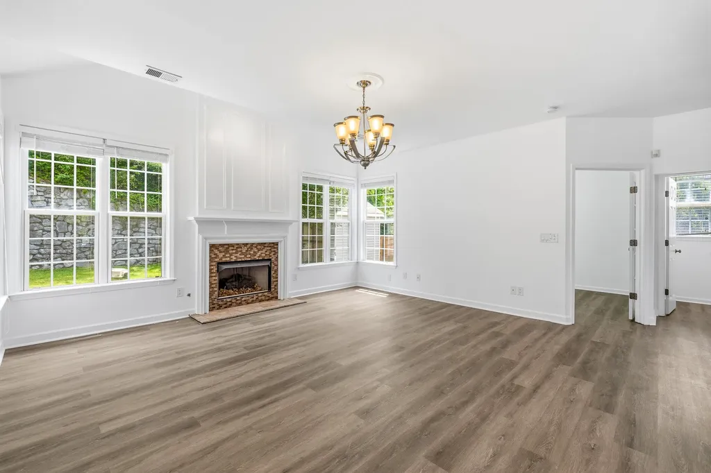 1672 W Wilson Boulevard Mount Juliet TN 37122