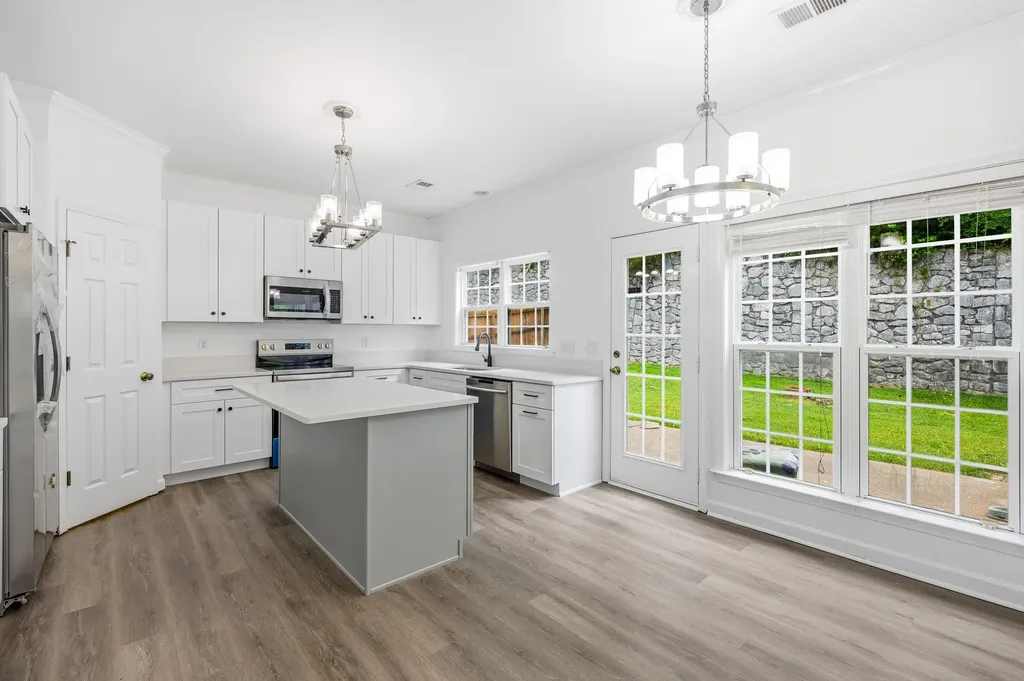 1672 W Wilson Boulevard Mount Juliet TN 37122