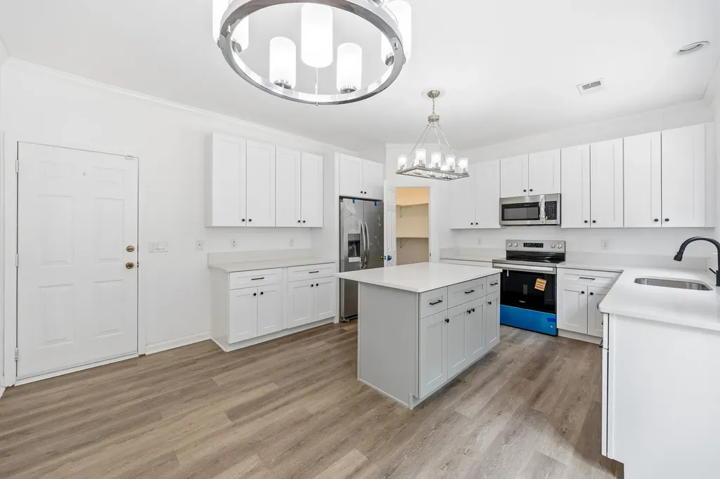 1672 W Wilson Boulevard Mount Juliet TN 37122