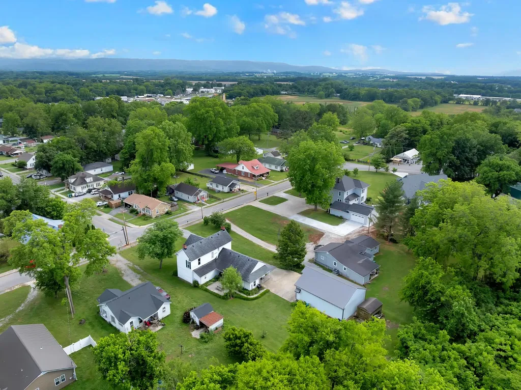 314 4th Ave, NW Winchester TN 37398