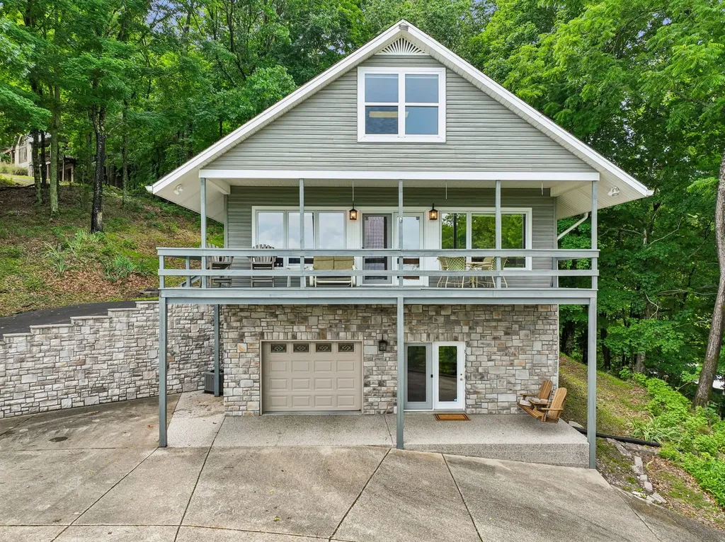 8 Matthews Mountain Lane Carthage TN 37030