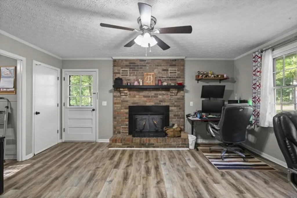 780 Waters Road Centerville TN 37033