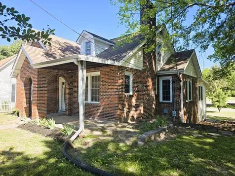 122 W Lake Street Camden TN 38320