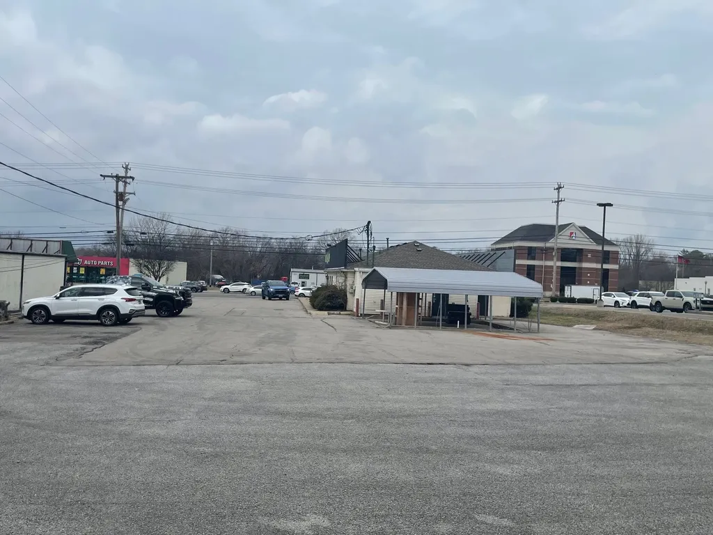 2131 Wilma Rudolph Boulevard Clarksville TN 37040