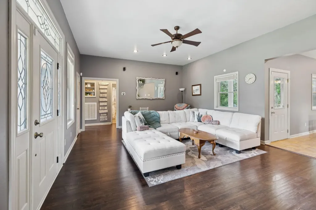 246 Akins Road Tellico Plains TN 37385