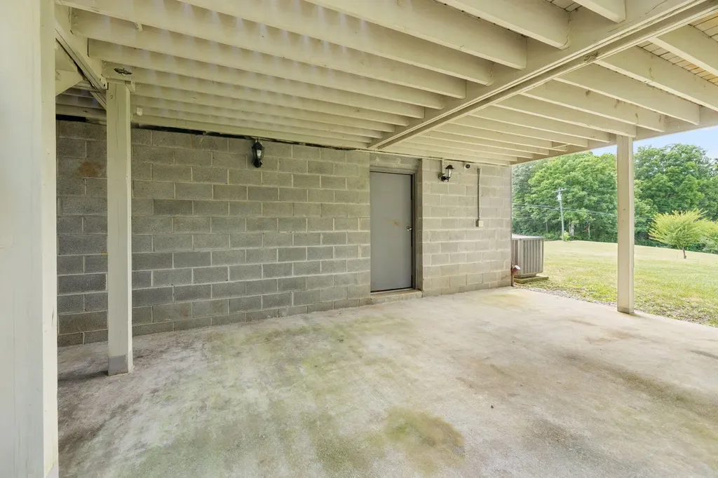 246 Akins Road Tellico Plains TN 37385