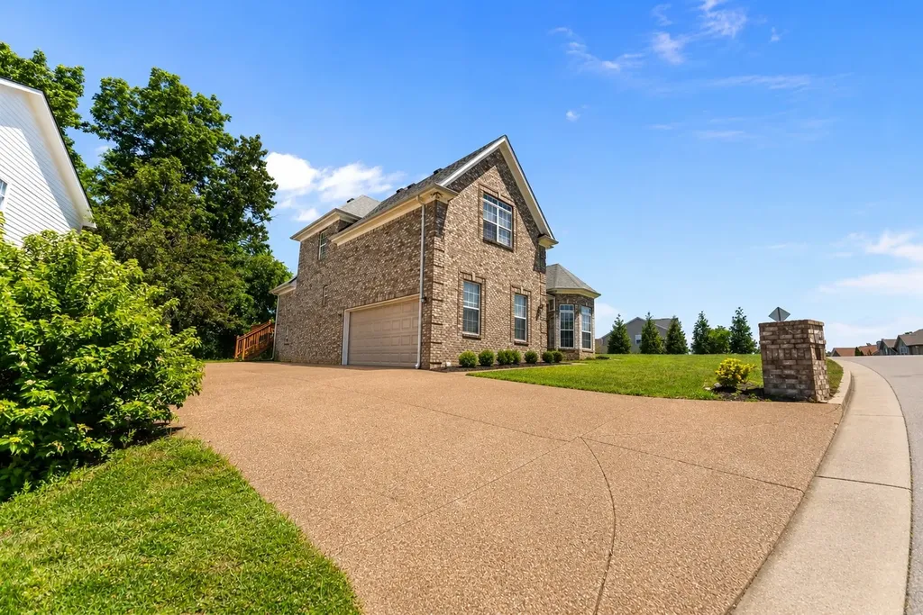 604 Summerbreeze Lane Antioch TN 37013