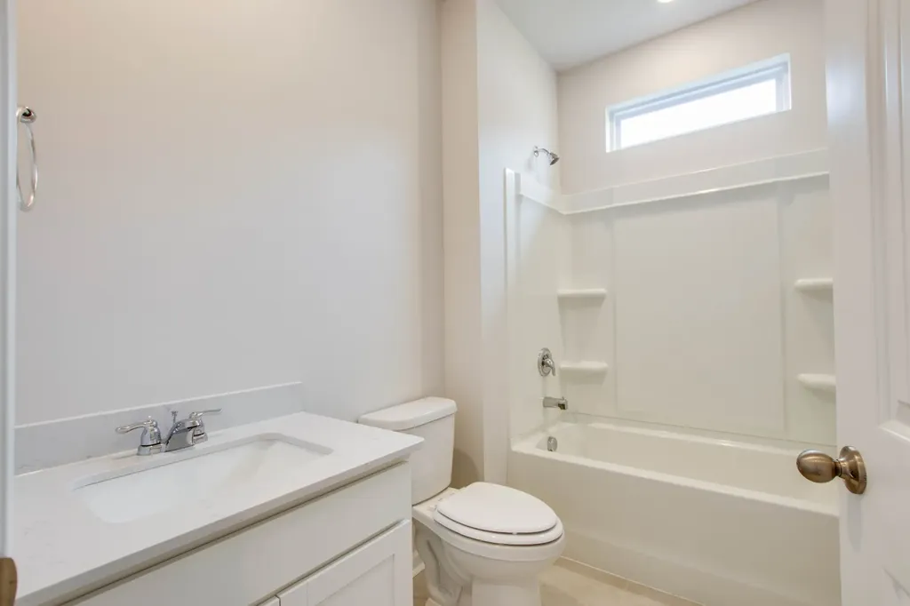 2210 Quinn Drive White House TN 37188