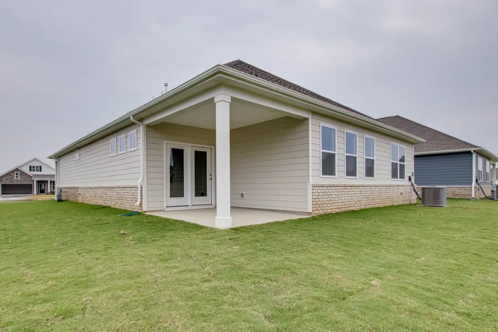 2210 Quinn Drive White House TN 37188