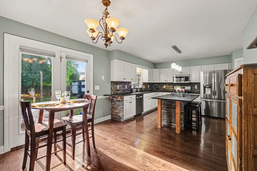 2439 Amber Glen Drive Murfreesboro TN 37128