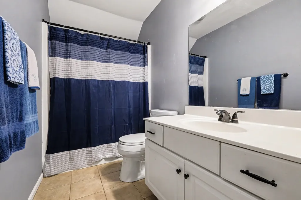 2439 Amber Glen Drive Murfreesboro TN 37128