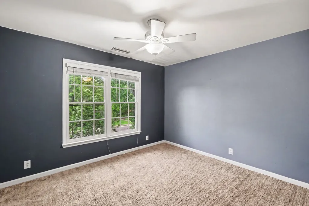 2439 Amber Glen Drive Murfreesboro TN 37128