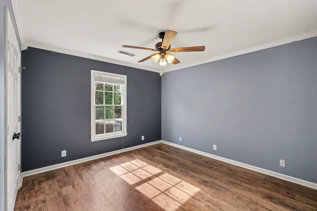 2439 Amber Glen Drive Murfreesboro TN 37128