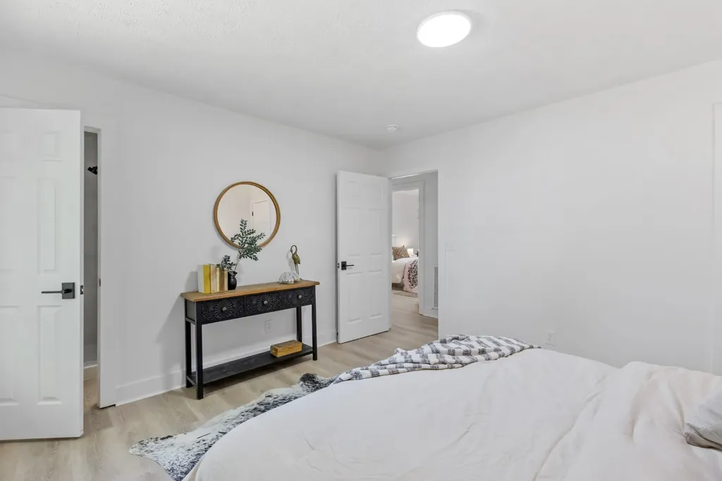 2111 A 14th Ave, N Nashville TN 37208
