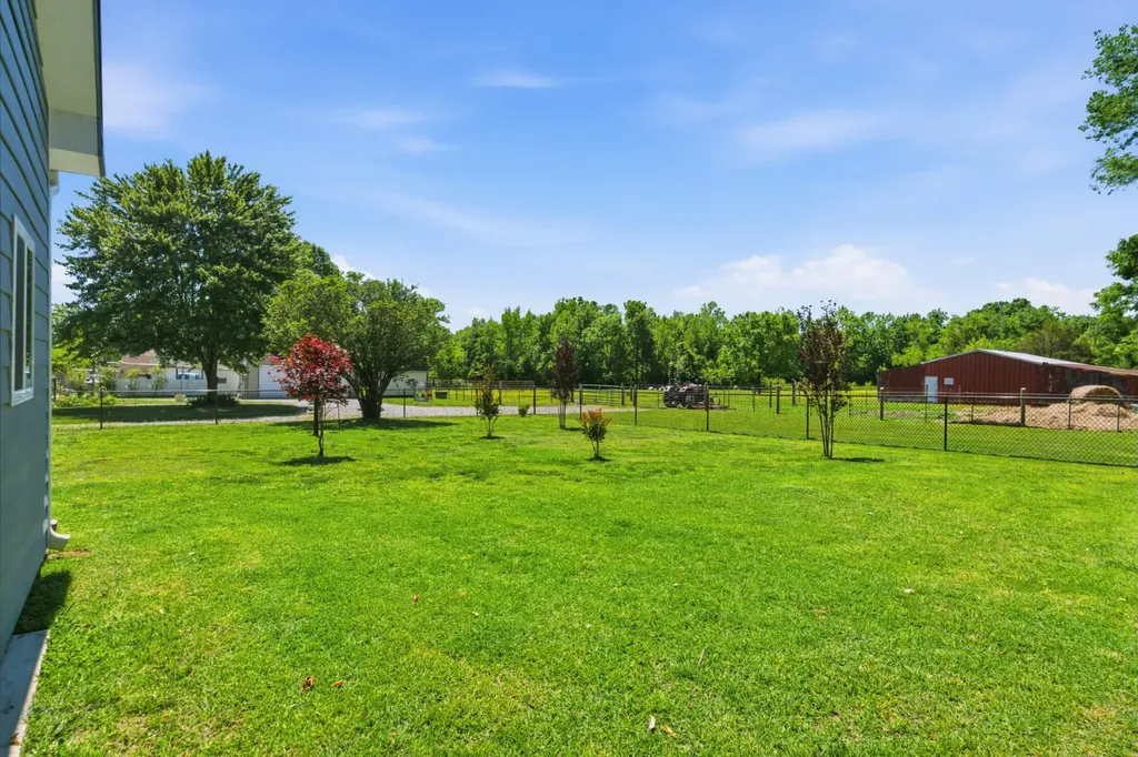 105 Brooklawn Drive White House TN 37188