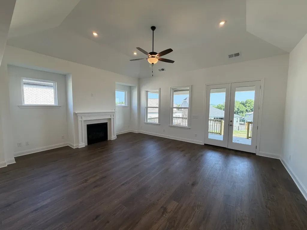 192 Phillips Bend Spring Hill TN 37174