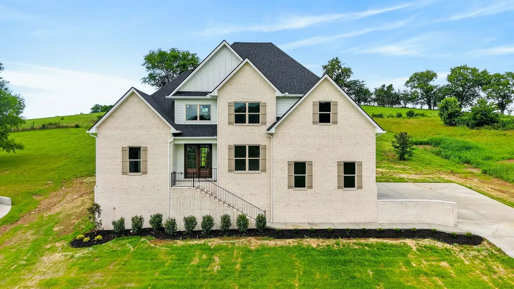 295 Bridle Path Lane Hartsville TN 37074