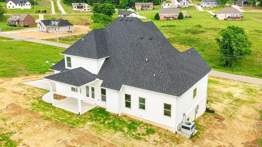 295 Bridle Path Lane Hartsville TN 37074
