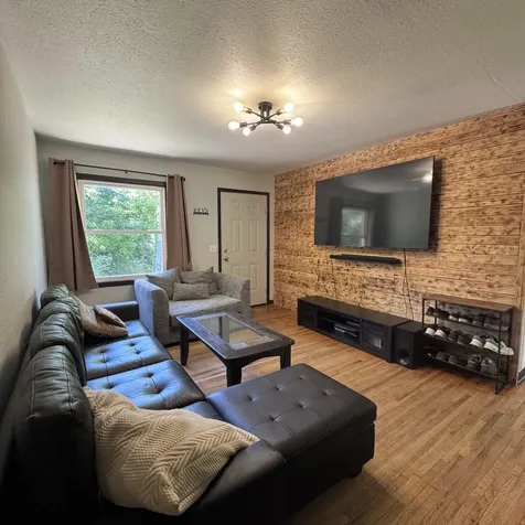 10135 W Oak Drive Bon Aqua TN 37025