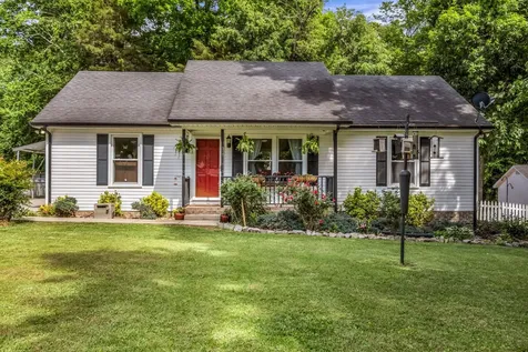 2017 Shawnee Lane Greenbrier TN 37073