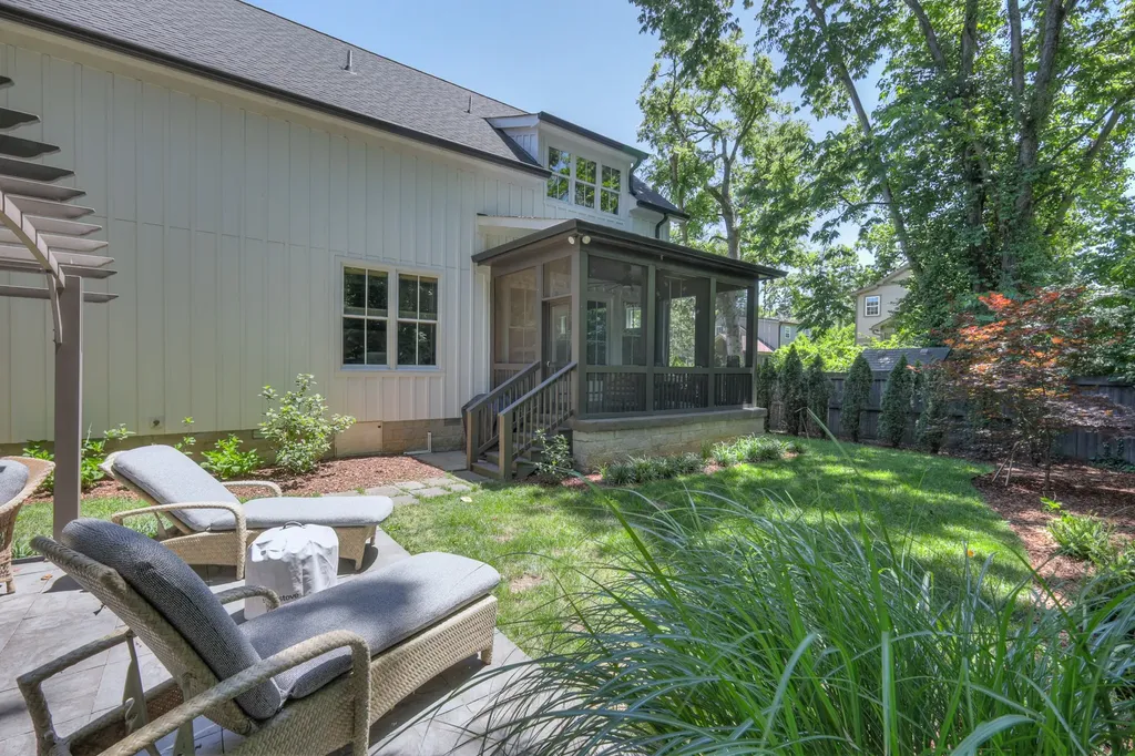 3733 Granny White Pike Nashville TN 37204