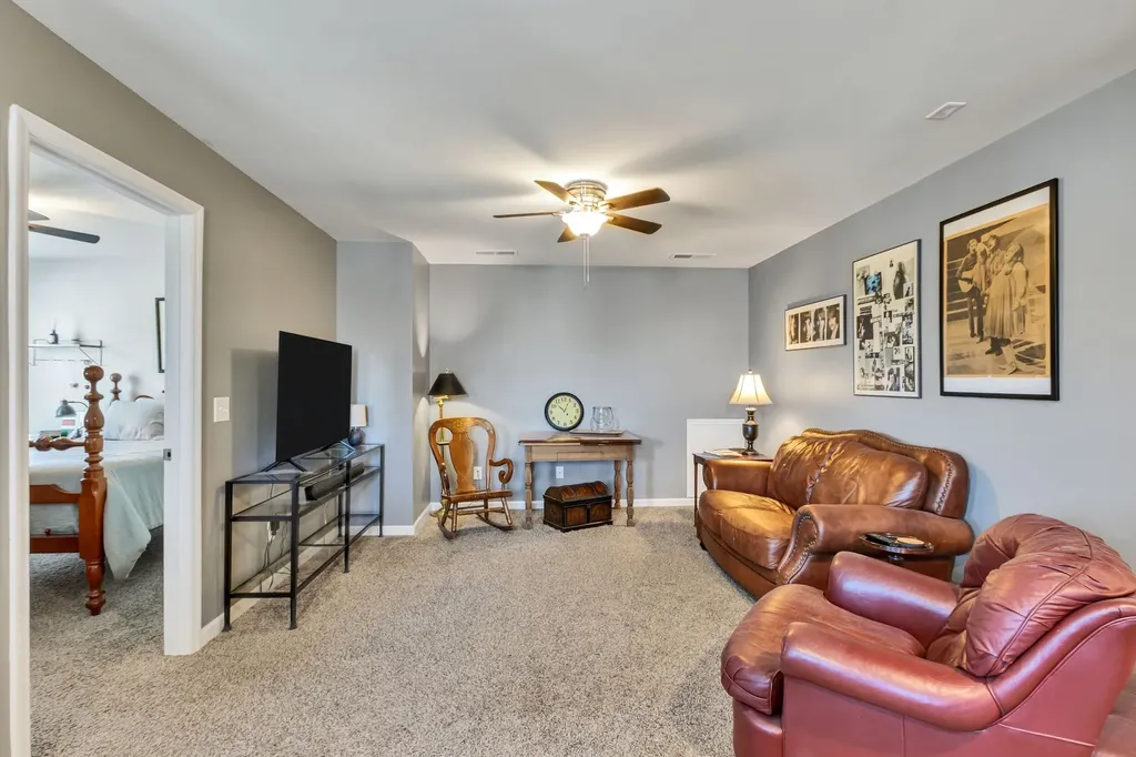 3713 Sweetbriar Avenue Murfreesboro TN 37128