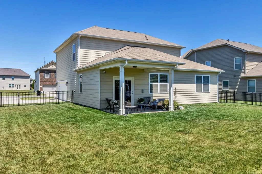 3713 Sweetbriar Avenue Murfreesboro TN 37128