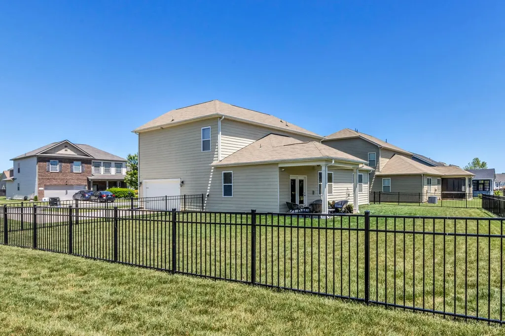 3713 Sweetbriar Avenue Murfreesboro TN 37128