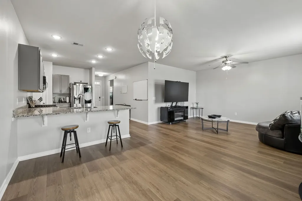 668 Prominence Road Columbia TN 38401