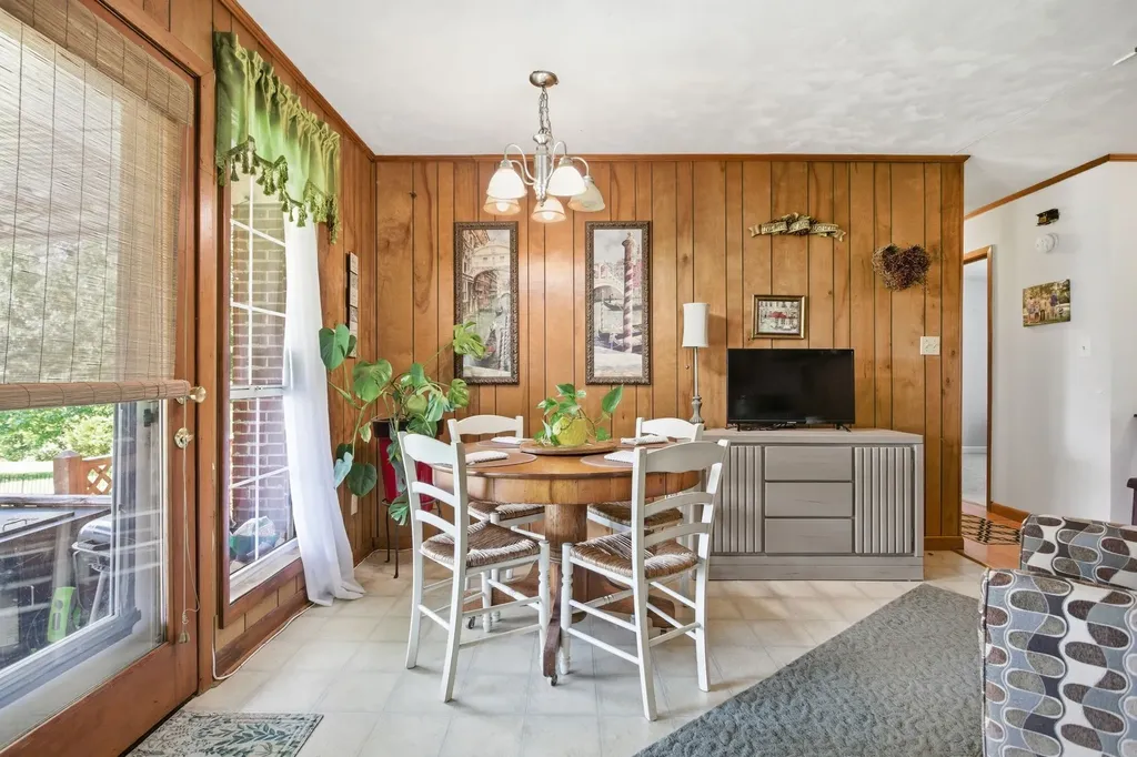 1057 S Ellington Parkway Lewisburg TN 37091