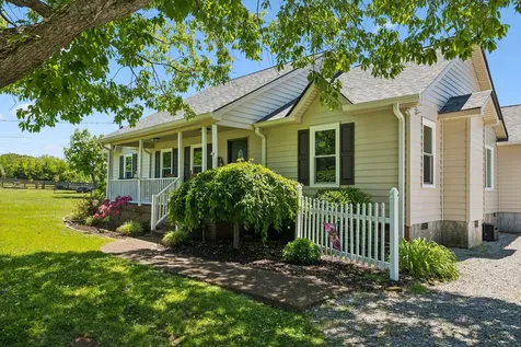 1473 Bridle Lane Chapel Hill TN 37034