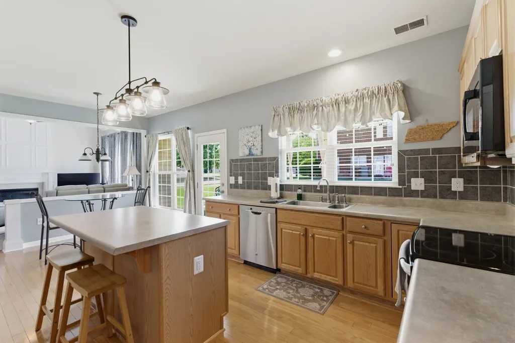 2001 Tryon Court Nolensville TN 37135