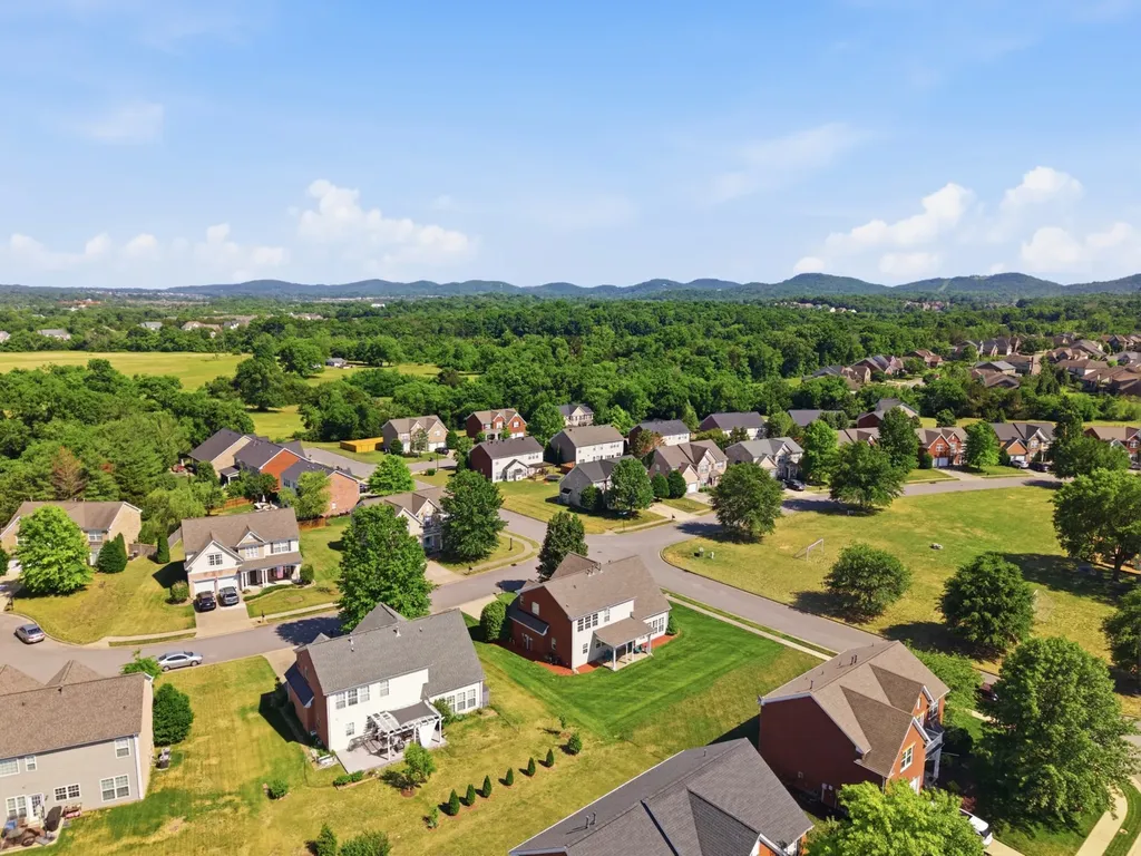 2001 Tryon Court Nolensville TN 37135