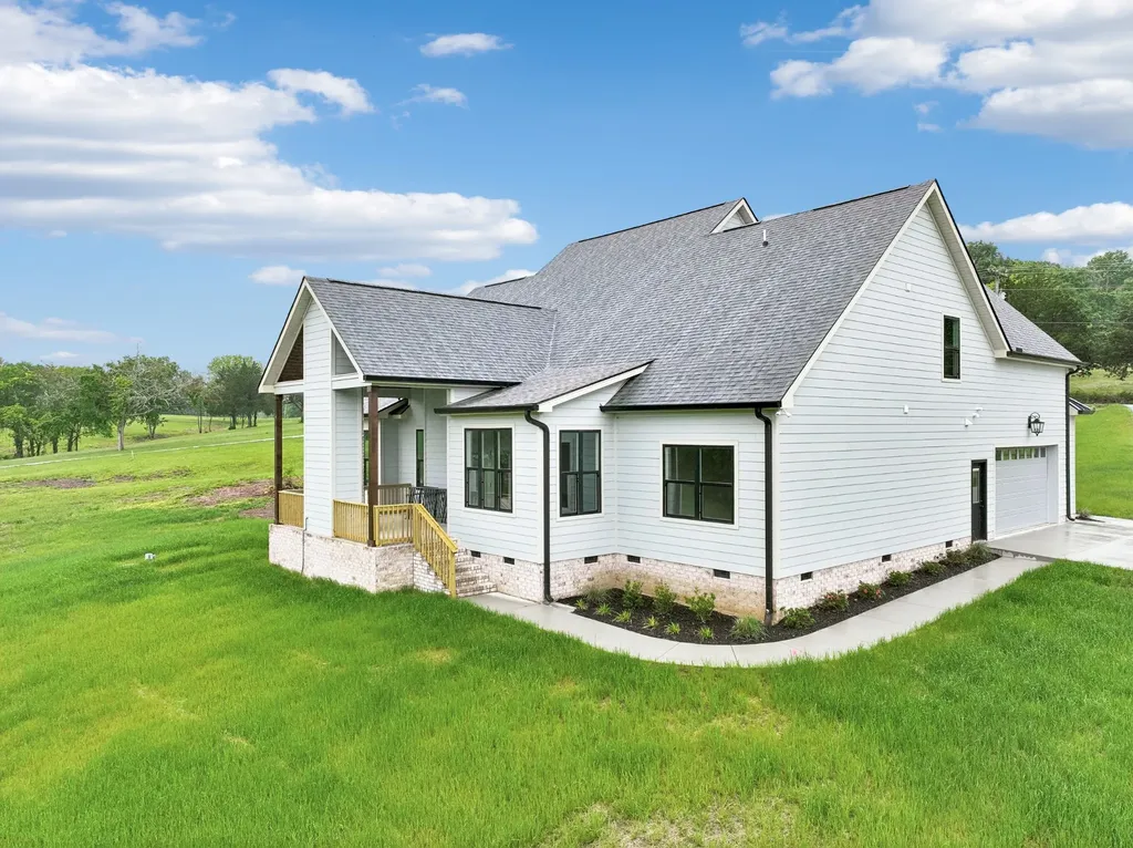 13567 Cainsville Road Lebanon TN 37090