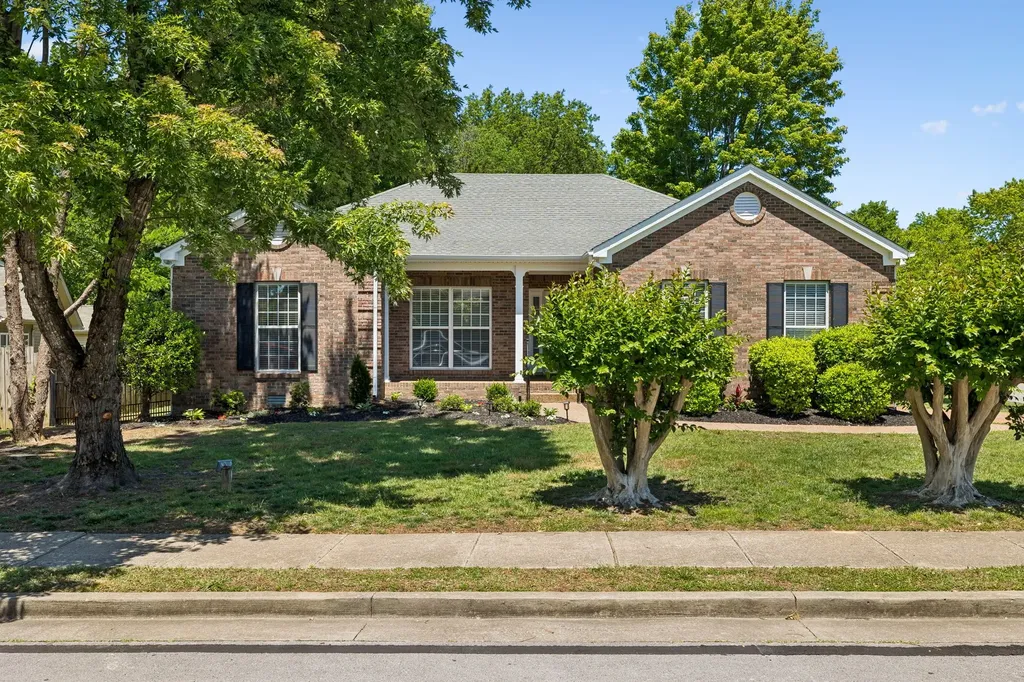 601 Casey Place Hermitage TN 37076