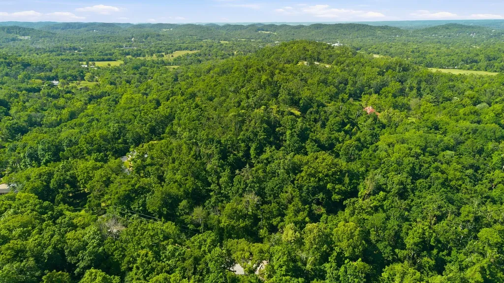 3 Saint James Place Nashville TN 37215