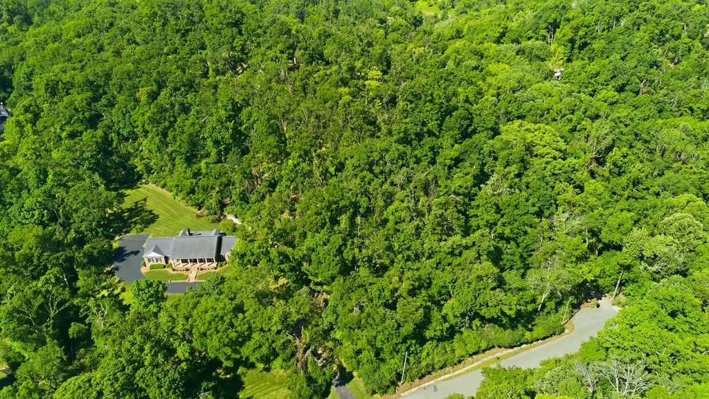 3 Saint James Place Nashville TN 37215
