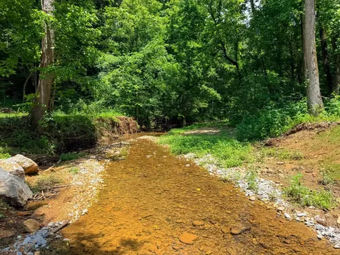 1 Budds Creek Road Palmyra TN 37142