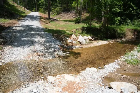 1 Budds Creek Road Palmyra TN 37142