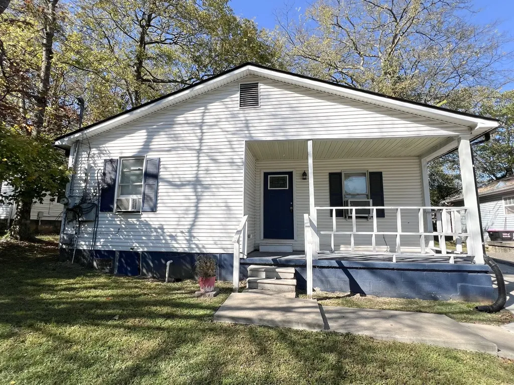 1139 Main Street Clarksville TN 37040