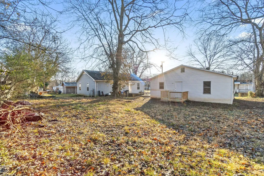 1139 Main Street Clarksville TN 37040