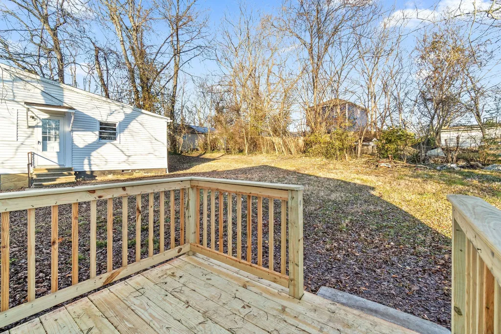 1139 Main Street Clarksville TN 37040