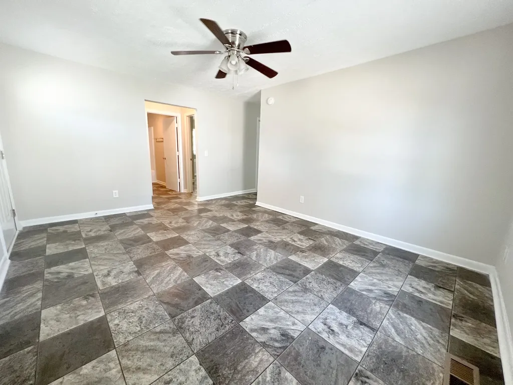 1139 Main Street Clarksville TN 37040