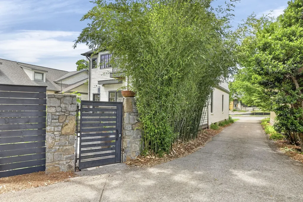 1915 Beechwood Avenue Nashville TN 37212