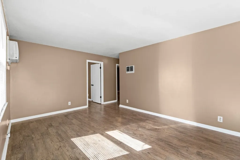 1908 Batts Lane Clarksville TN 37042