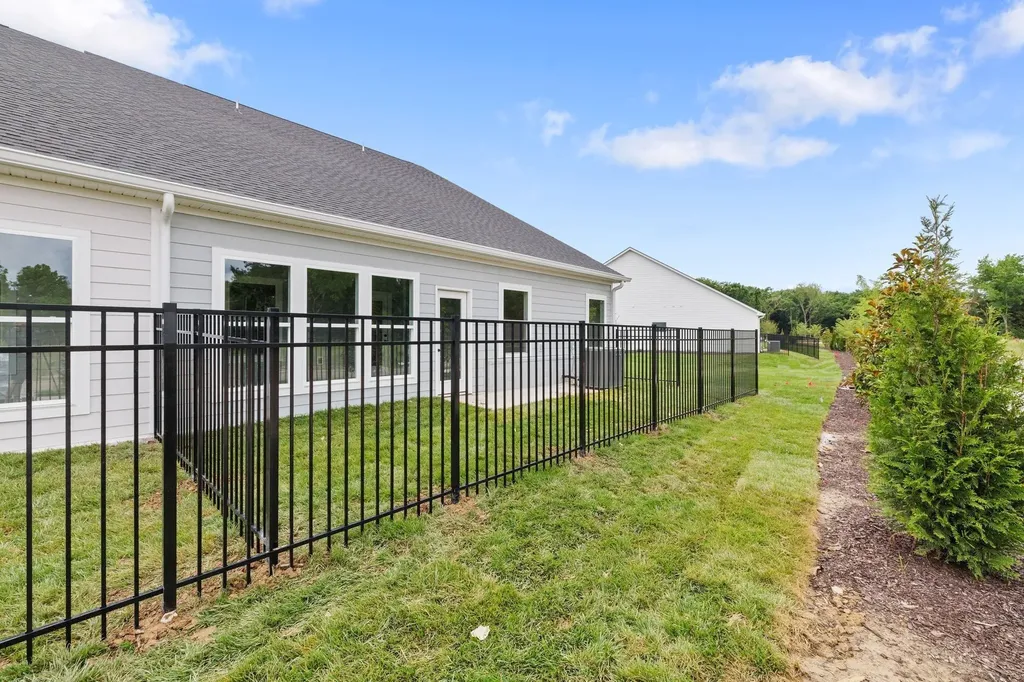 2023 Grace Johns Circle Murfreesboro TN 37128