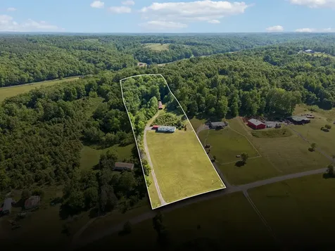 2484 W Leatherwood Road Cumberland Furnace TN 37051