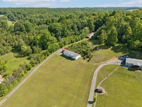 2484 W Leatherwood Road Cumberland Furnace TN 37051