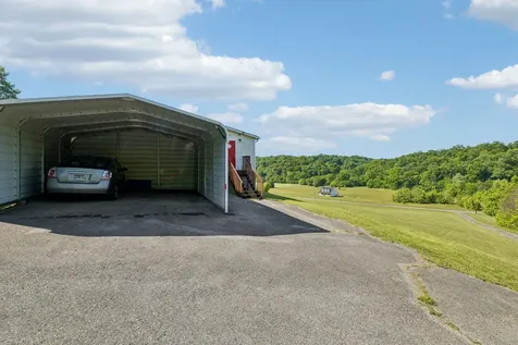 2484 W Leatherwood Road Cumberland Furnace TN 37051