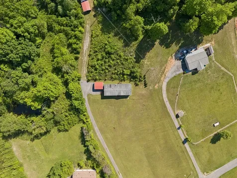 2484 W Leatherwood Road Cumberland Furnace TN 37051